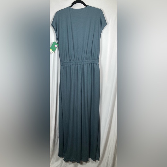 🎄NWT HALARA V-neck Romper Dusty Blue Sz L Casual Chic Minimalist Monochrome - Picture 5 of 10